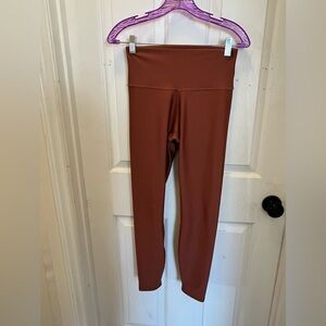 🧘🏽‍♀️ NWOT Alo Yoga High-Waist Airlift 7/8 Leggings - Sz Medium